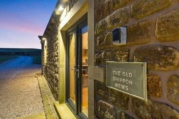 The Old Shippon Mews