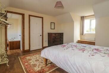 Wayside Cottage
