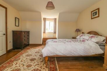 Wayside Cottage
