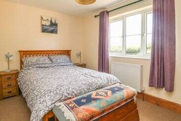 Wayside Cottage