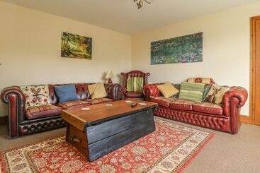 Wayside Cottage