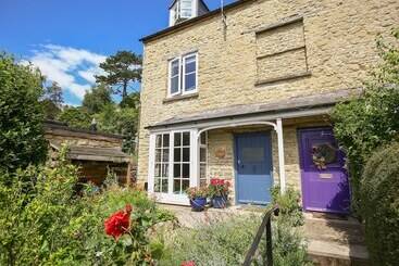Weavers Cottage