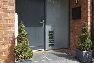 3 Eddystone Row