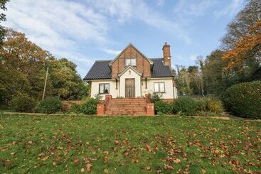 Cherry Tree Cottage