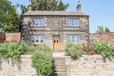 Cunliffe House