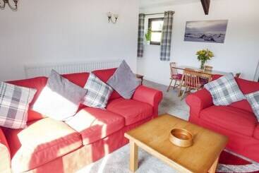 Dale View Cottage