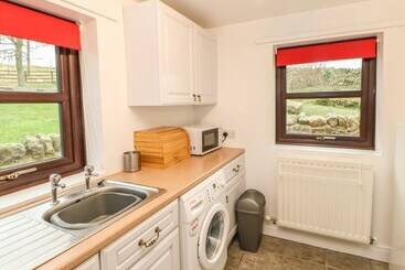 Dale View Cottage