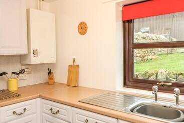 Dale View Cottage