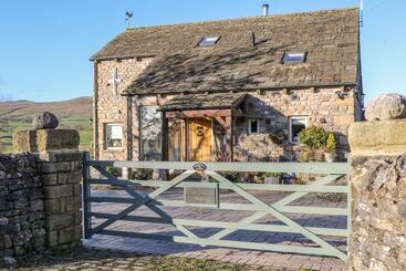 Flatt House Barn