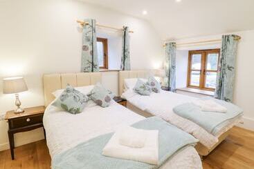 Quarry House