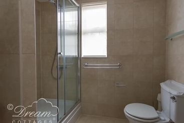 کلبه Redcliff View Lodge