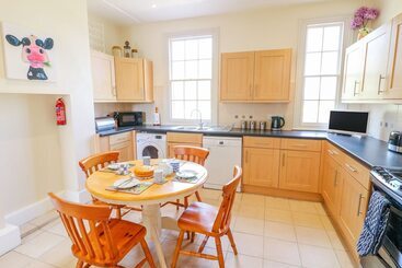 South Lodge   Longford Hall Farm Holiday Cottages