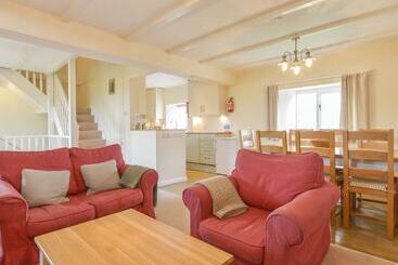 St Aubyn Cottage