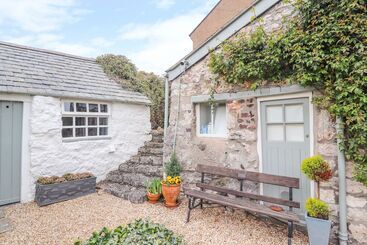Storehouse Cottage