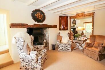 Storehouse Cottage