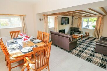 Vineyard Vale Cottage