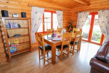 Willow Lodge