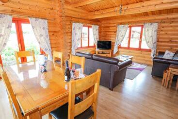 Willow Lodge