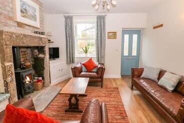 Wyebrow Cottage