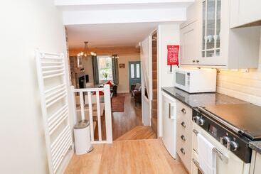 Wyebrow Cottage