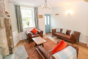 Wyebrow Cottage