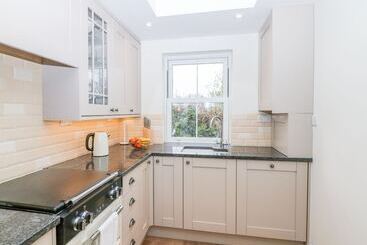 Wyebrow Cottage