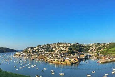 3 The Salcombe