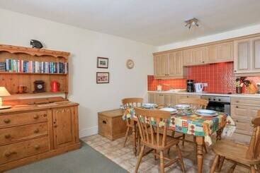 3 The Salcombe