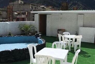 هاستل Santa Cruz Backpackers Hostal