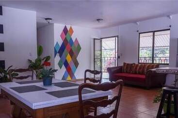 B&b Nomad House