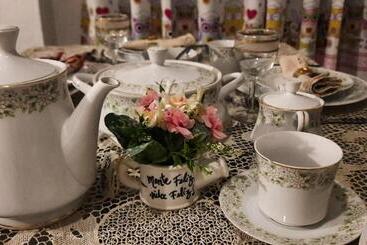 تختخواب و صبحانه Casa Zaida Hostal Vintage