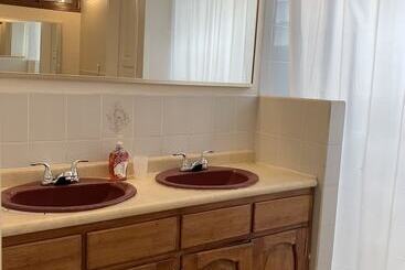 تختخواب و صبحانه La Casona Tgu Executive Rooms