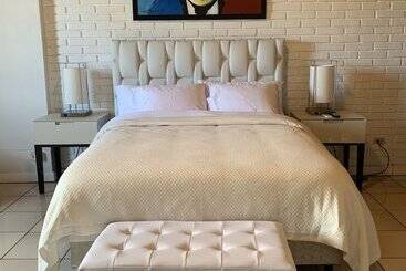 تختخواب و صبحانه La Casona Tgu Executive Rooms