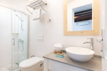 تختخواب و صبحانه Monza House Otel