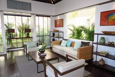 هتل Altavista Villa