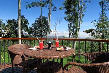 هتل Altavista Villa