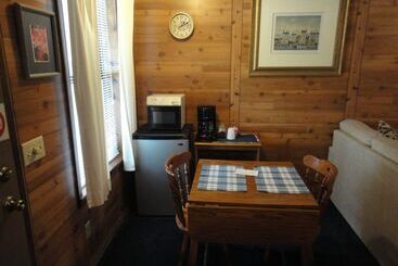 هتل Brackenridge Lodge