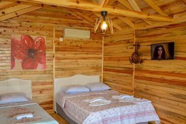 هتل Cakir Bungalov Evi