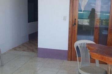 فندق Hostal Los Delfines