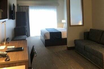 هتل Kodiak Compass Suites