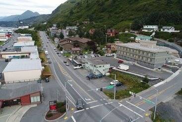 هتل Kodiak Compass Suites