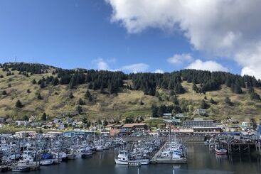 هتل Kodiak Compass Suites