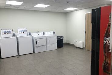 هتل Kodiak Compass Suites
