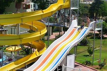 هتل Oykum Tatil Koyu