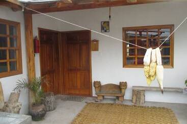 هتل Runa Tupari Homestay Lodge