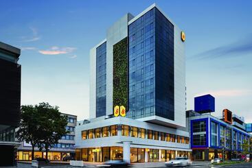 هتل Super 8 By Wyndham Koblenz