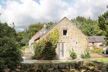 Lee House Cottage