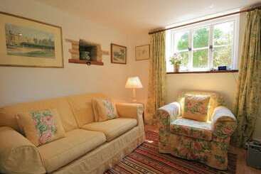 Mayfly Cottage