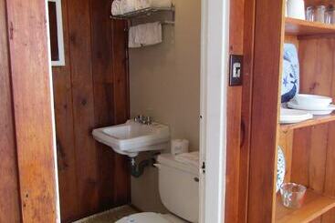 Oceana Cottages