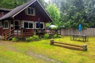 Papa`s Packwood Cabin